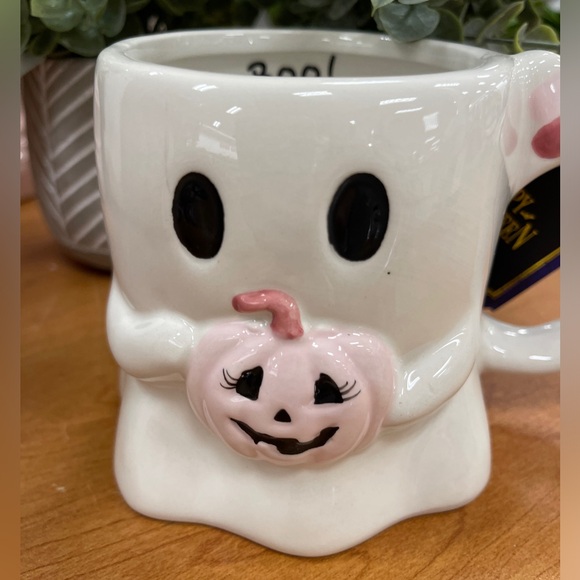 Pink Halloween Ghost w/Pink Pumpkin & Pink Candy Corn Boo Ceramic Coffee mug NWT - Picture 2 of 3